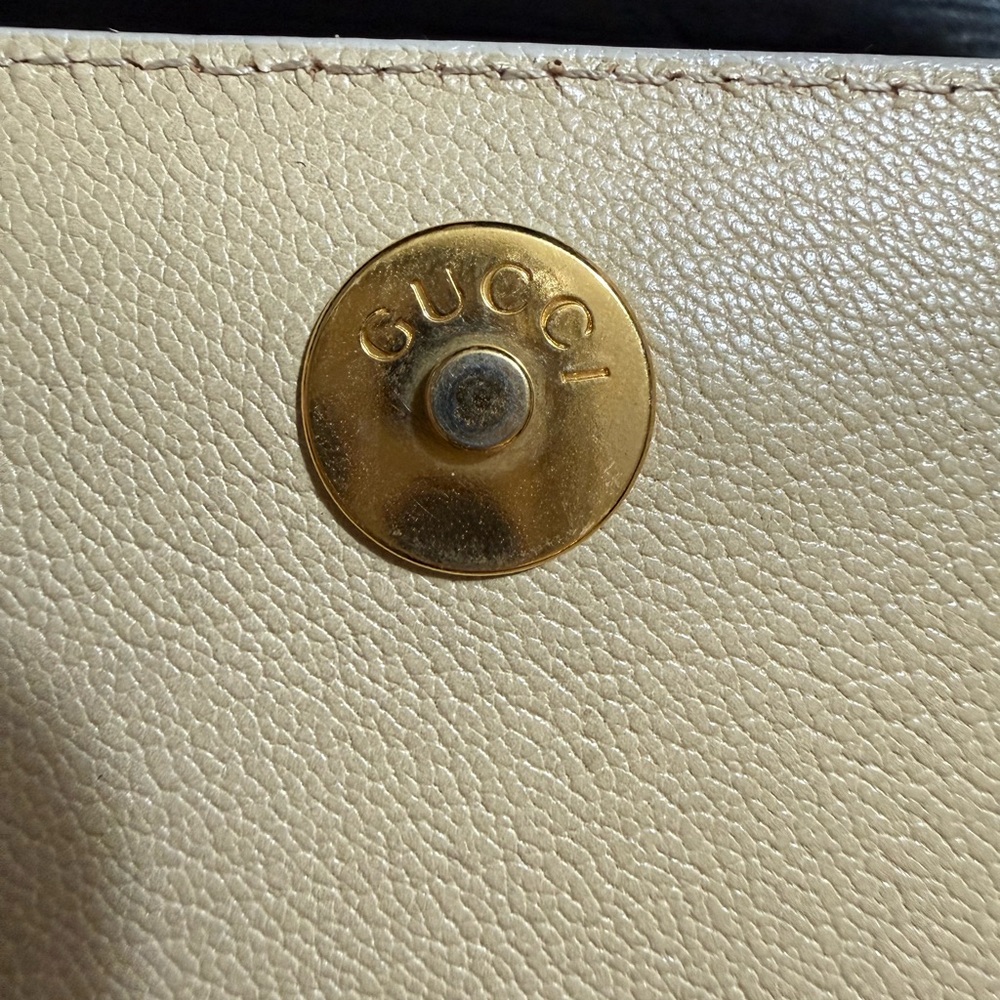 Rare Tom Ford era Gucci Handbag with Black and Gold-tone Accent-See flaws - Picture 13 of 14